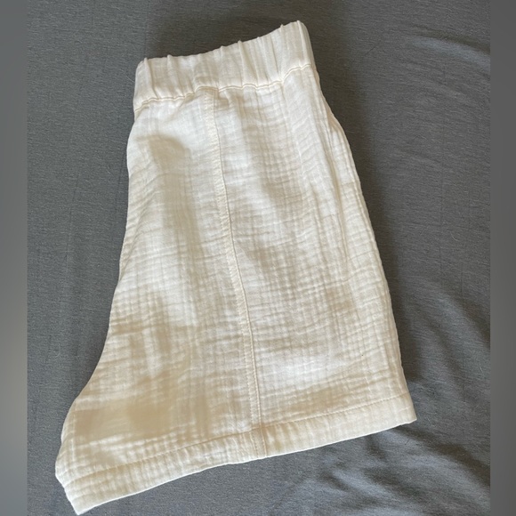 NWOT Madewell Lightspun Easy Pull On Short in Cream - Picture 9 of 14